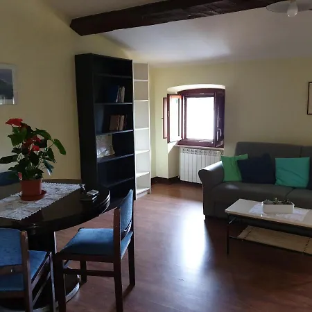 Granny Rose, Panoramic In Ancient Tuscan Village Apartment *